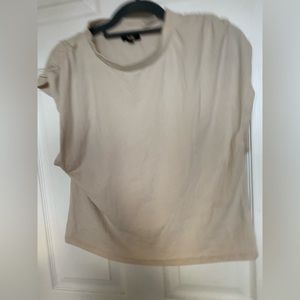 Short sleeve blouse..